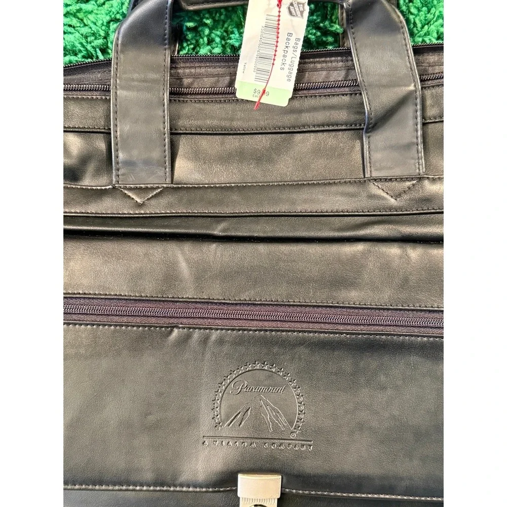 Leeds Laptop Briefcase Bag Unisex OS Black Excellent Paramount Viacom Logo